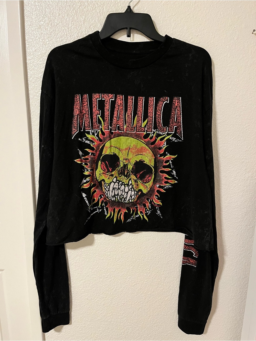 Metallica Long Sleeve Crop